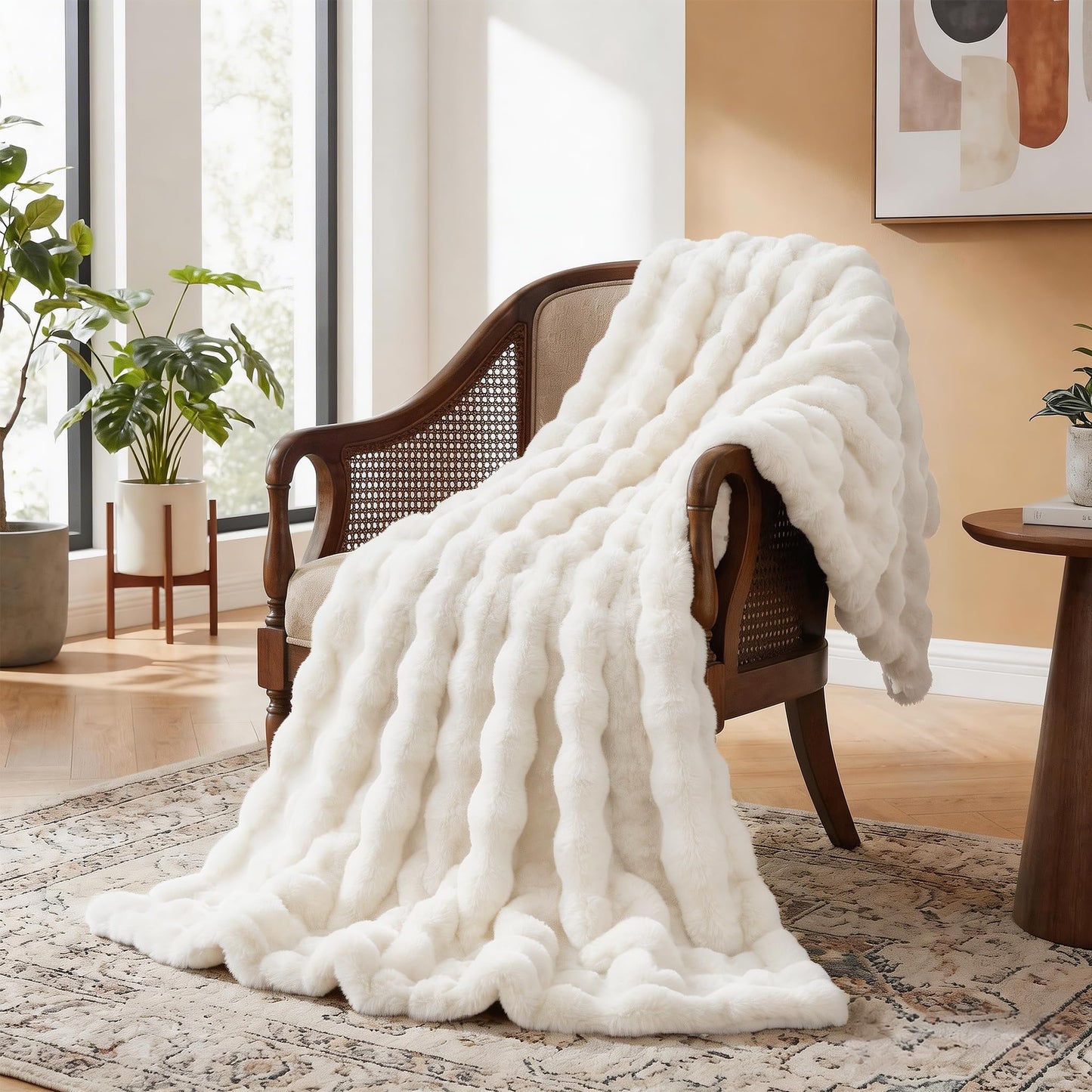 Ultra Soft Faux Fur Throw Blanket