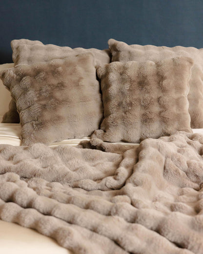 Bubble Faux Fur Luxury Throw Blanket